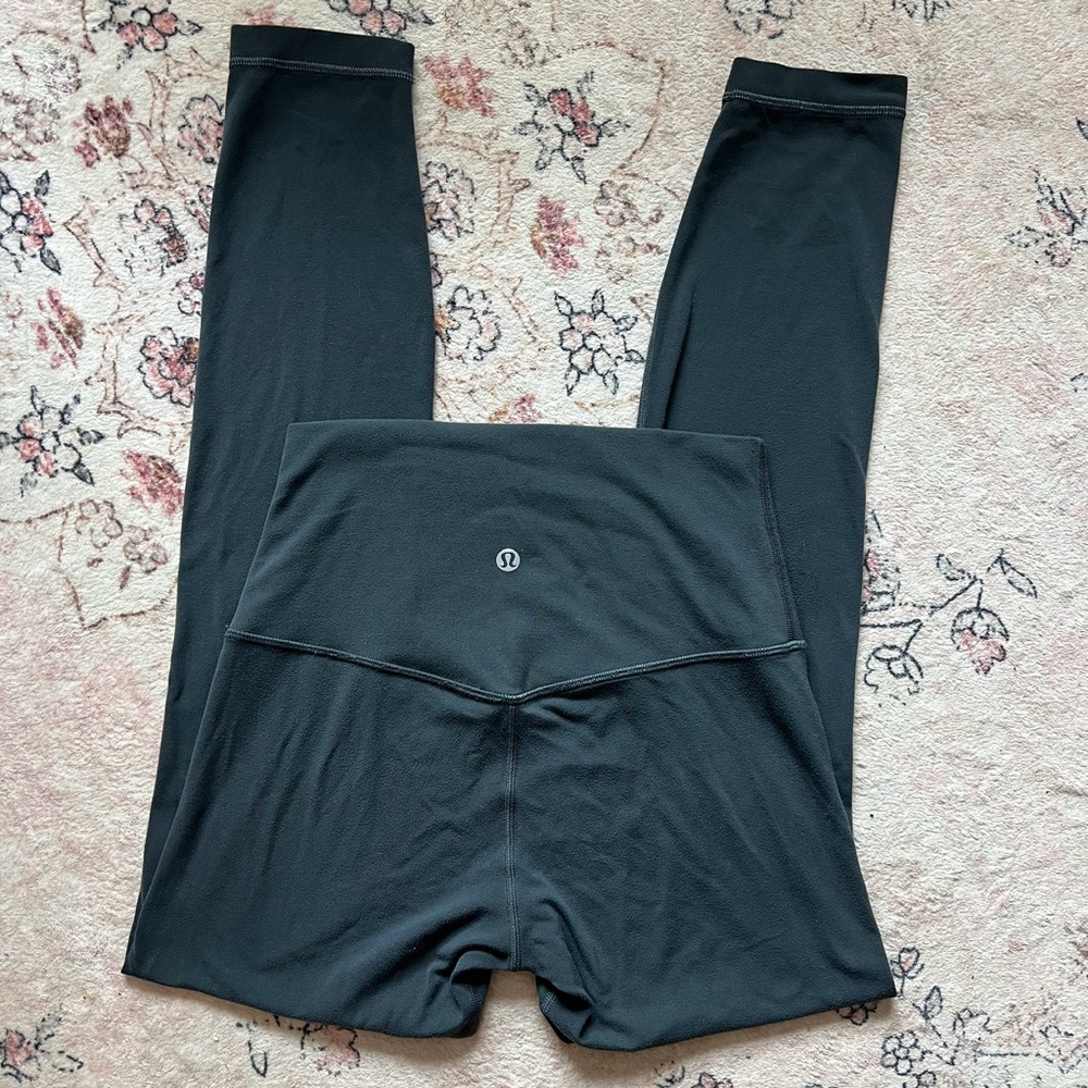 Lululemon Melanite Aligns